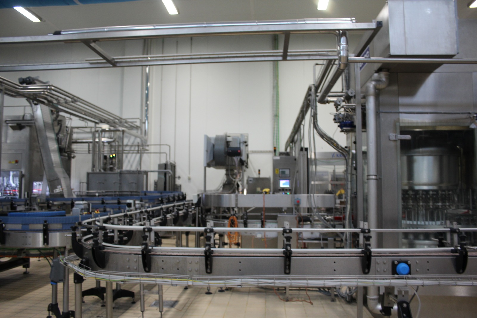 Linea di Produzione Latte Completa - 8.000 Bottiglie/Ora