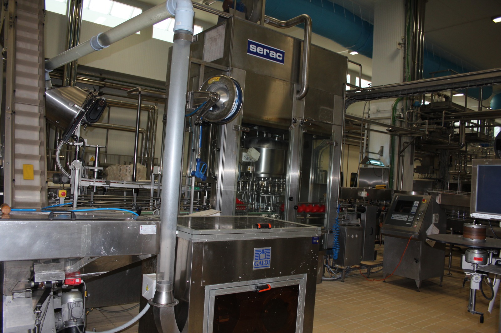 Linea di Produzione Latte Completa - 8.000 Bottiglie/Ora